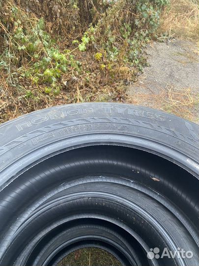 Nokian Tyres Hakkapeliitta 9 SUV 275/50 R20