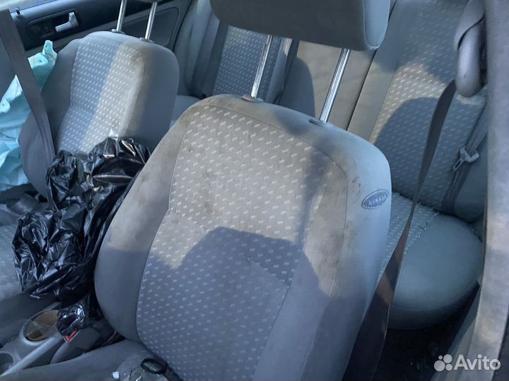 Запчасти на volkswagen bora jetta