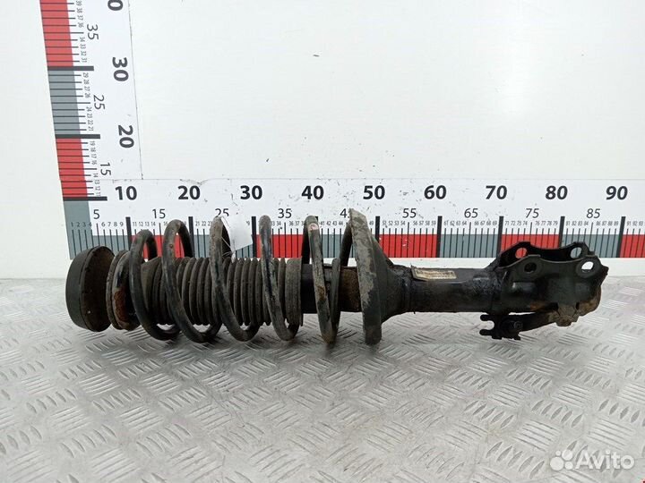 Стойка для Volkswagen Golf 3