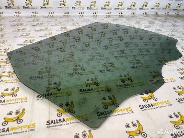 Стекло двери заднее правое Porsche Cayenne 958