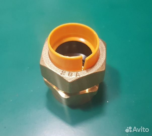 Муфта труба - внутр. резьба 1