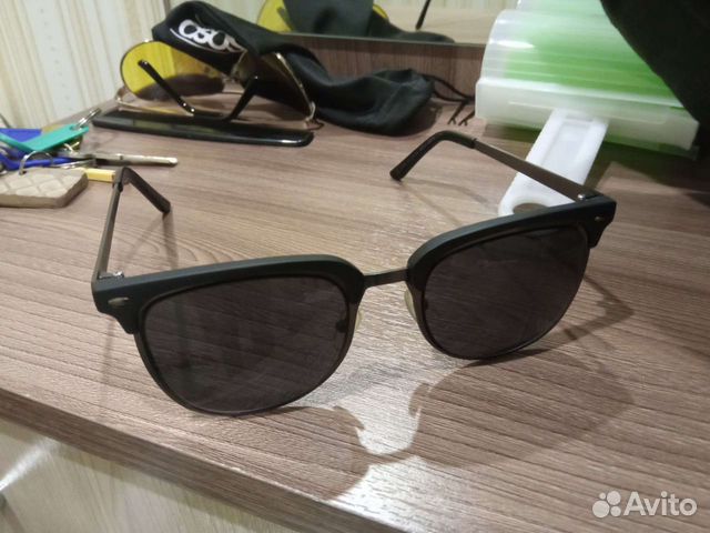 Солнцезащитные очки