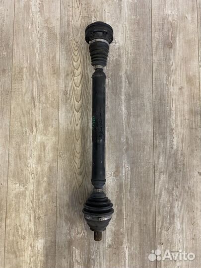 Привод передний R/L VW jetta 2006