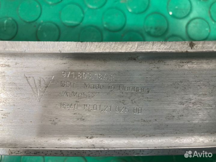 Усилитель бампера задний Porsche Panamera 971