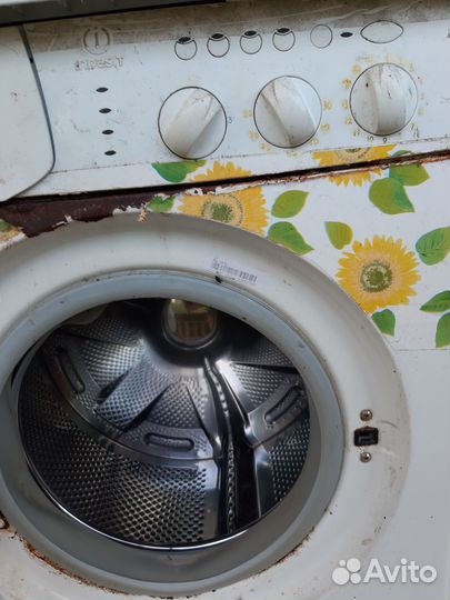 Стиральная машина Indesit на запчасти