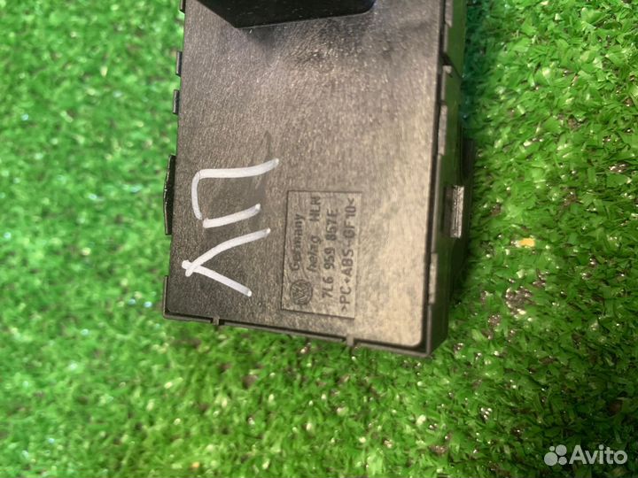 Блок управления стеклоподъемниками VW Touareg 1