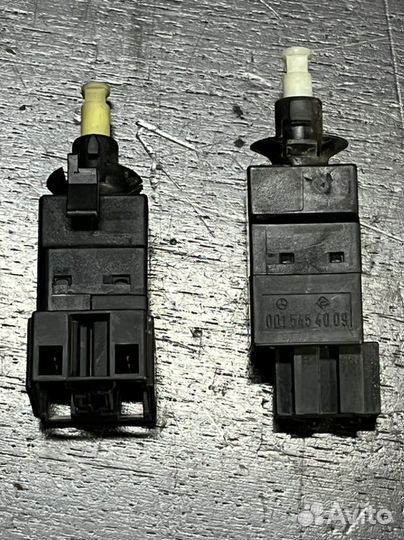 Датчик выключения стоп сигнала мерседес w211