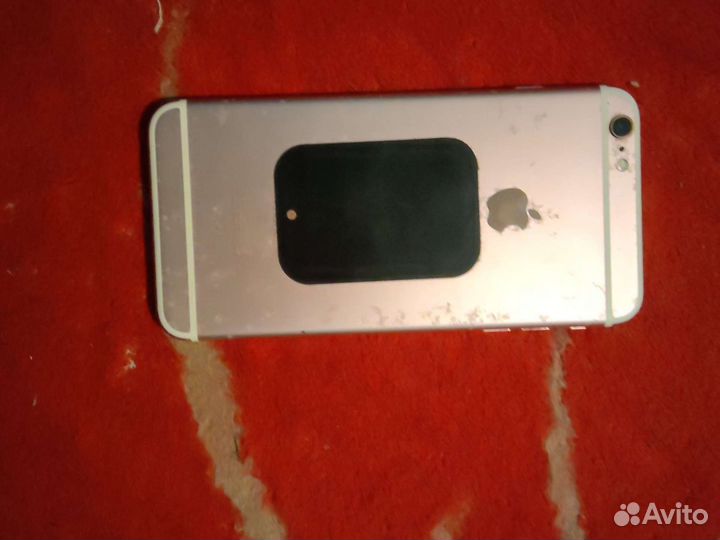 Телефон iPhone 6s+