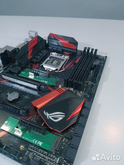 Материнская плата asus ROG strix B250H gaming