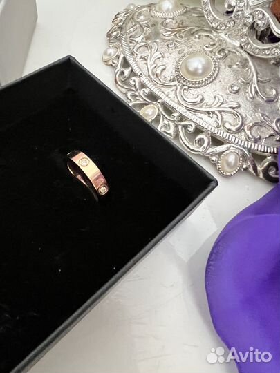 Золотое кольцо cartier