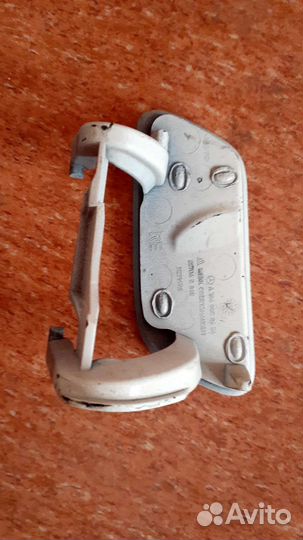 Крышка форсунки правая Mercedes GLA X156