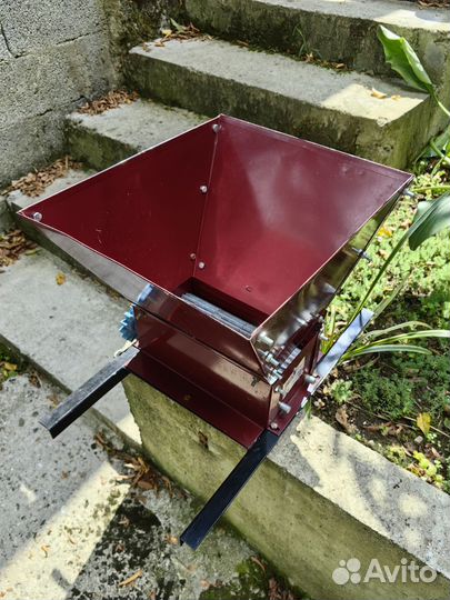 Мялка (давилка) для винограда