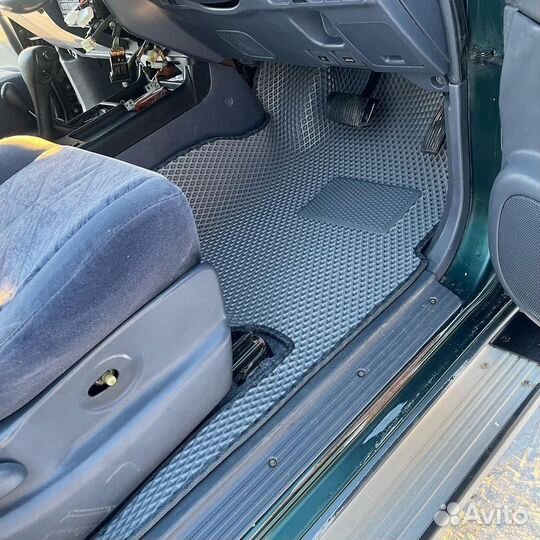 Автоковрики для Toyota Land Cruiser Prado 95