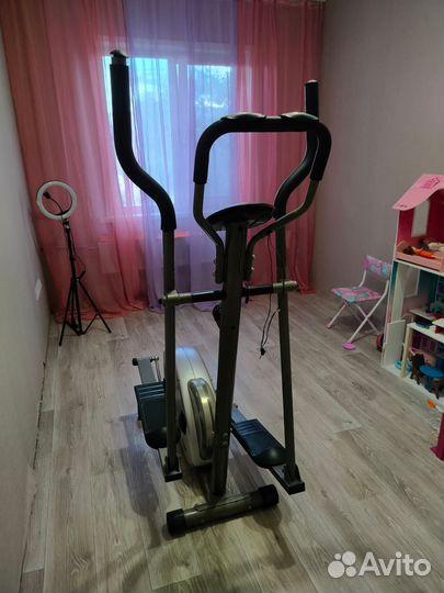 Эллиптический тренажер