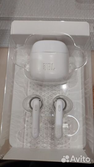 Bluetooth наушники jbl 225tws