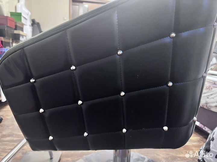 Кресло для парикмахера бу