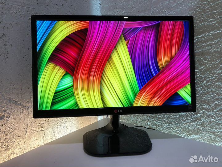 Монитор LG 23 дюйма / full HD / VGA, DVI / IPS