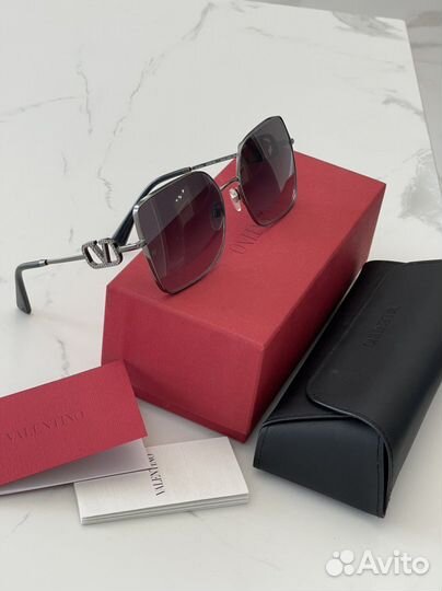 Valentino очки новые, оригинал