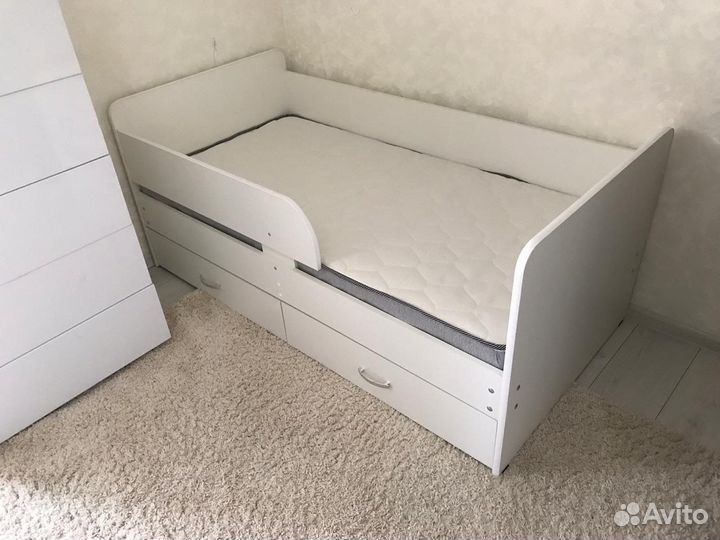 Детская кровать новая с матрасом и ящиками