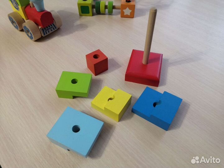 Развивающие игрушки деревянные