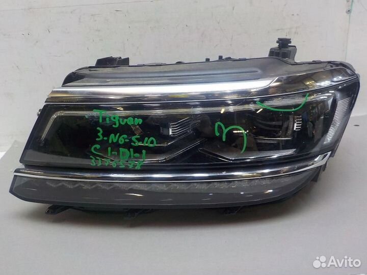Фара левая Volkswagen Tiguan