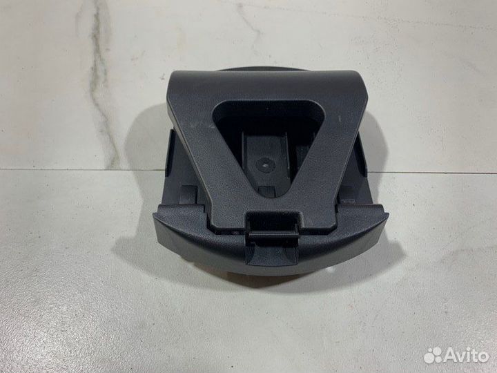 Кронштейн знака аварийной остановки Mercedes W212
