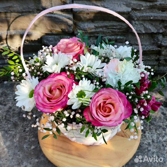 Корзина с цветами 063
