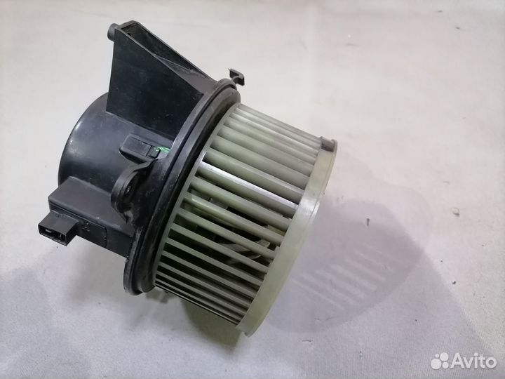 Моторчик печки Fiat Punto II 188 1999-2010