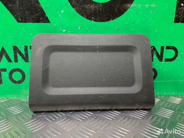 Обшивка багажника правая Skoda Rapid 1 2012