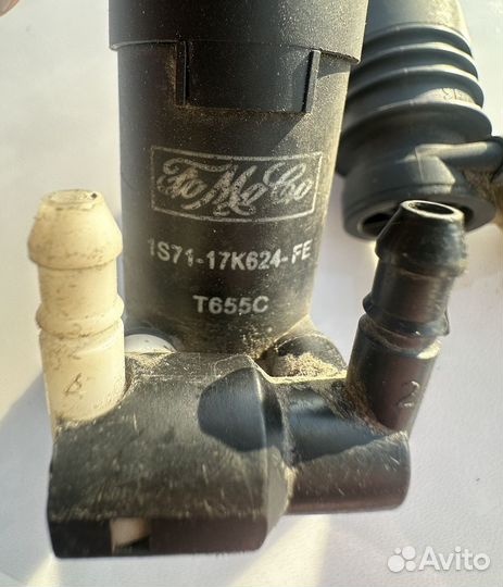 Насос омывателя Ford