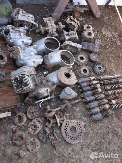 Запчасти на мотороллер муравей бу