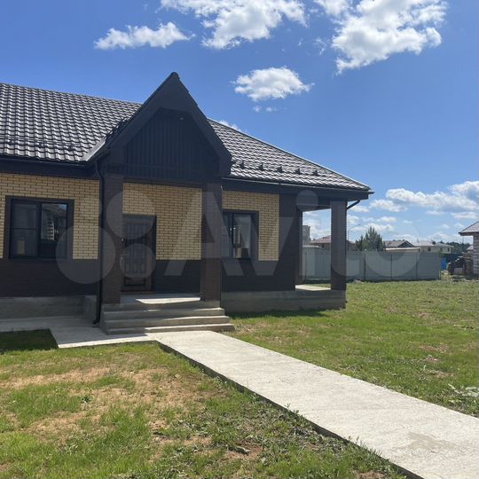 Дом 141,2 м² на участке 8 сот.