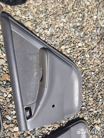 Обшивка двери Toyota Corolla 9 Е120 Е130