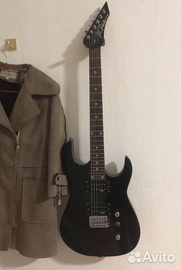 Электрогитара