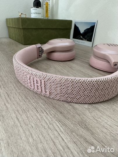 Беспроводные наушники jbl live