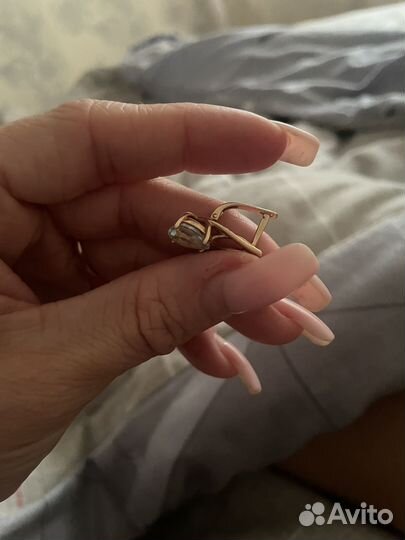 Золотые серьги