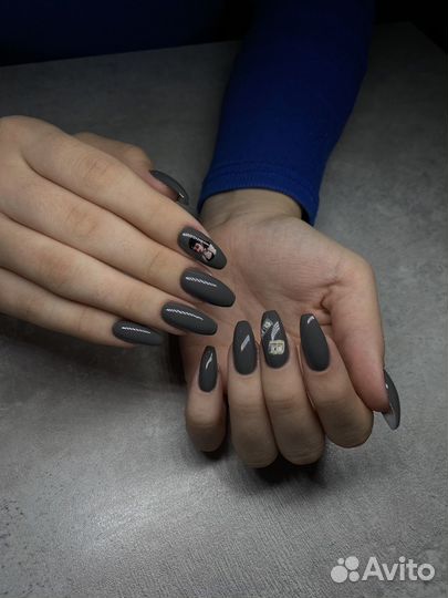 Мастер маникюра