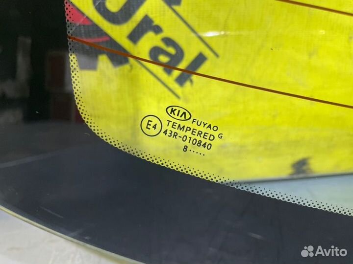 Стекло заднее Kia Rio 4 FB 2017 - 2020