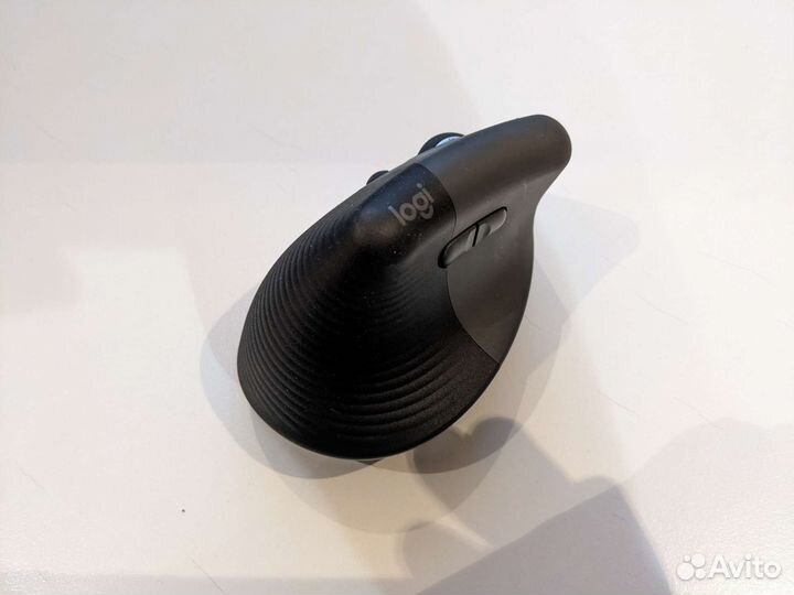 Мышь Logitech Lift Left (для левши)