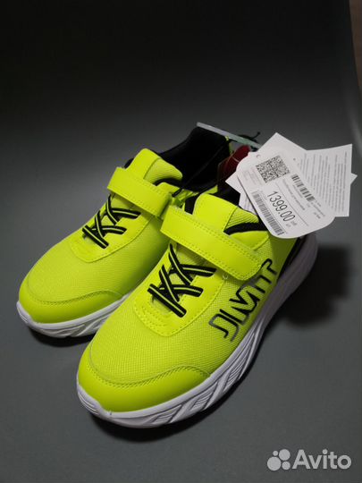 Кроссовки 33,34,35 Новые Jomoto