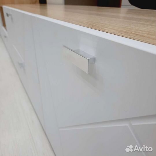 Тумба под телевизор