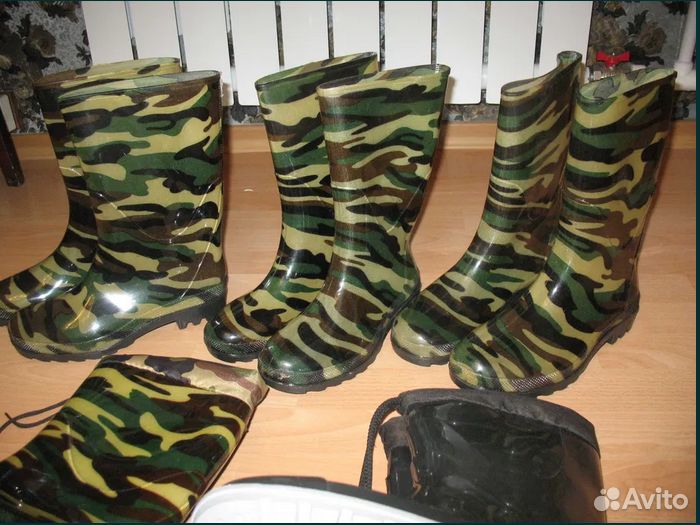 Резиновые сапоги новые