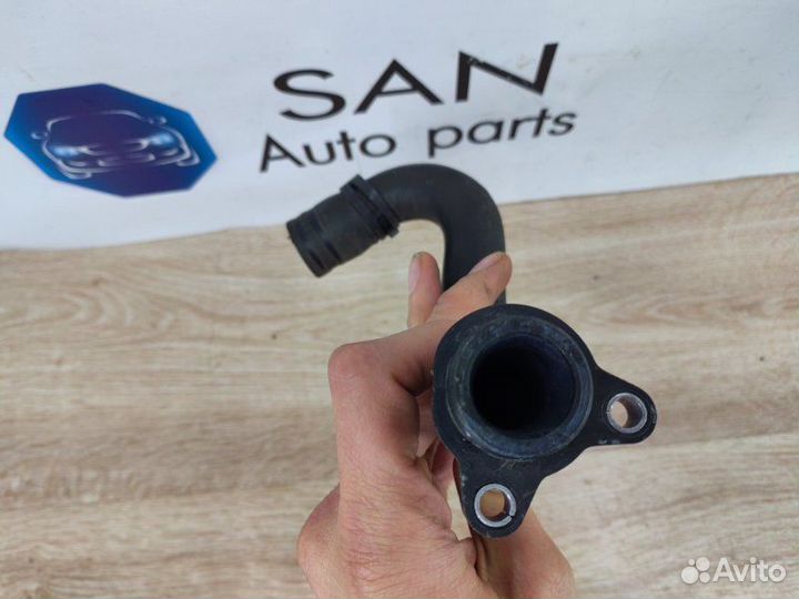 Патрубок системы охлаждения Bmw 3 F30 N20B20 2012