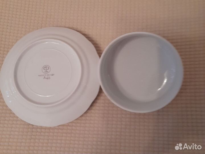 Маслёнка фарфор.ГДР