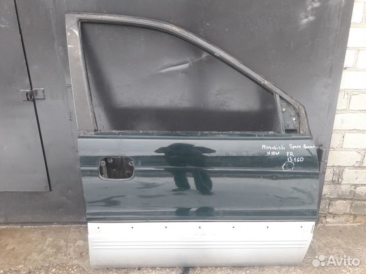 Дверь передняя правая Mitsubishi Space Runner