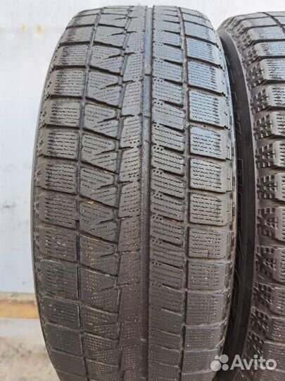 Bridgestone Blizzak Revo GZ 215/60 R16 95S