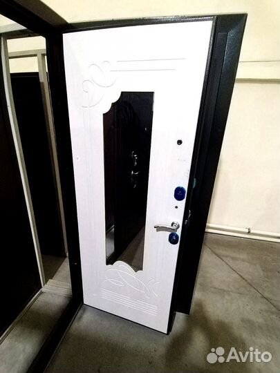 Дверь Входная