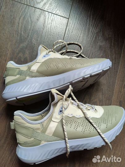 Кроссовки ecco 39