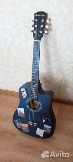 Акустическая гитара