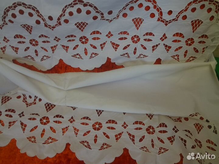 Старинный ламбрекен на окно ришелье